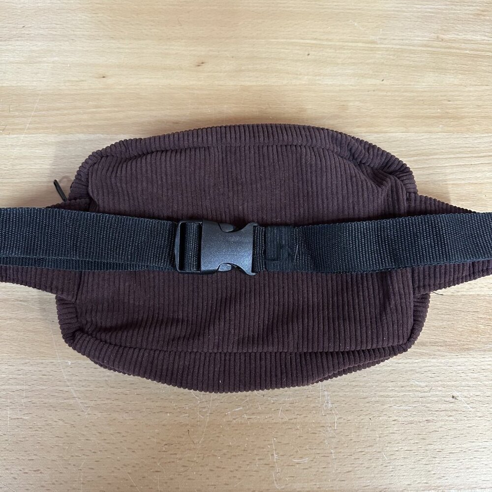 Justin Bieber x Tim Hortons Tim biebs limited edition Brown fanny pack - Picture 2 of 5